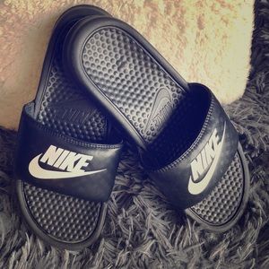 Nike slides